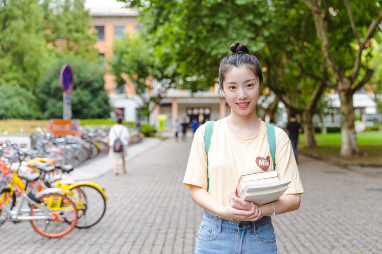 寶雞商貿交通職業學(xué)校(寶雞商貿交通職業學(xué)費多少錢)